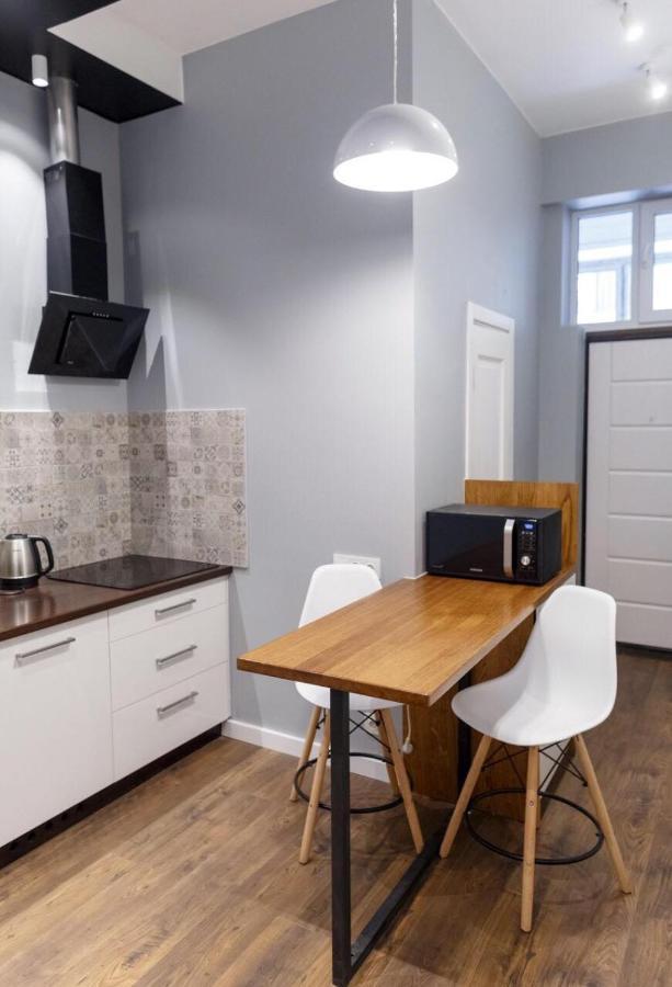 Romantic Apartments - Near Opera House 11/7 Lviv Bagian luar foto